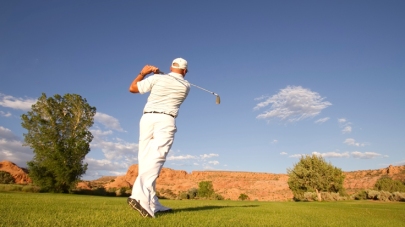 retirement-man-playing-golf-nki